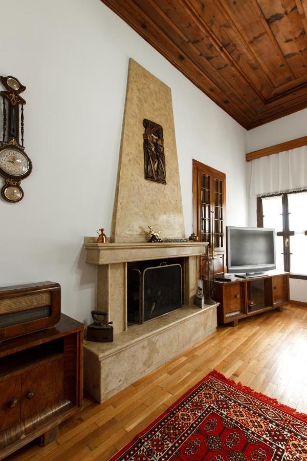 Emblematic House Apartment 2 Gjirokaster Room photo