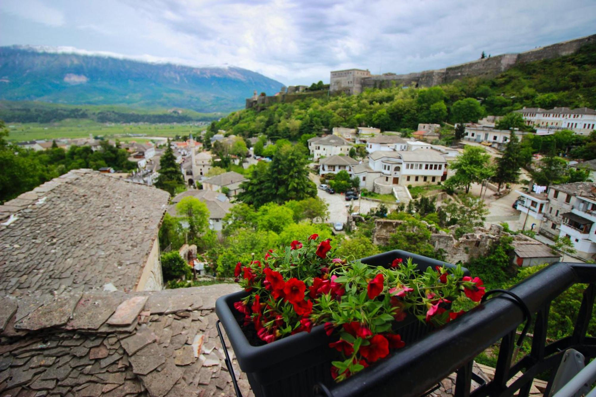 Emblematic House Apartment 2 Gjirokaster Exterior photo